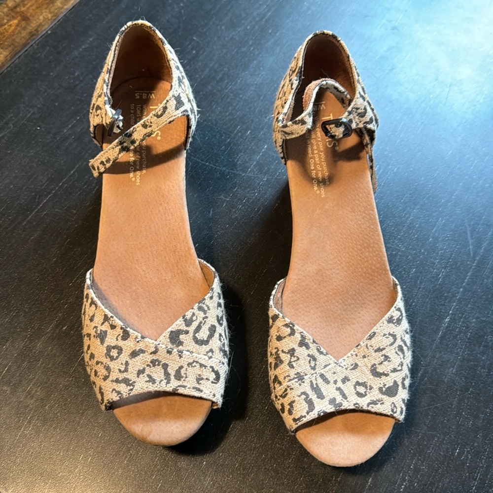 Toms Leopard Print Wedges